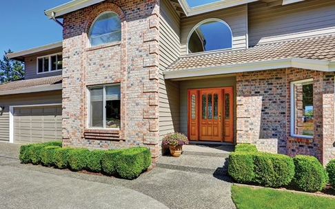 a nice house in South Carolina in the fall